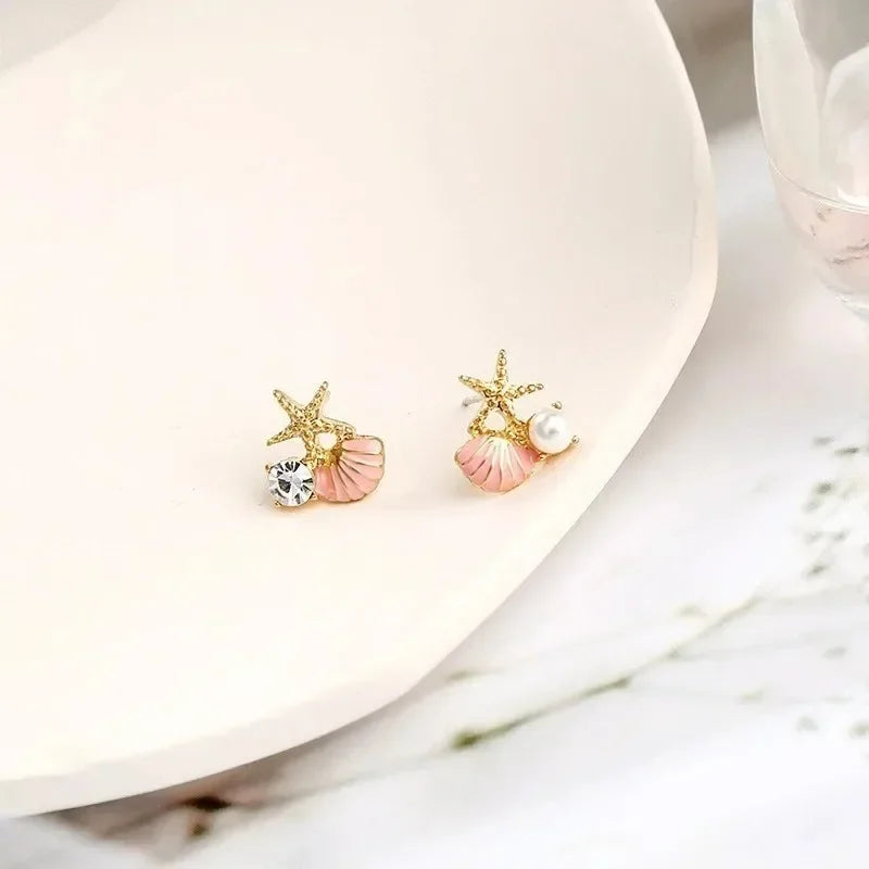 New Gothic Stereo Conch Personality Ancient Silver Stud Earrings for Men Women Hallowmas Punk Jewelry Vacation Accessory Gift