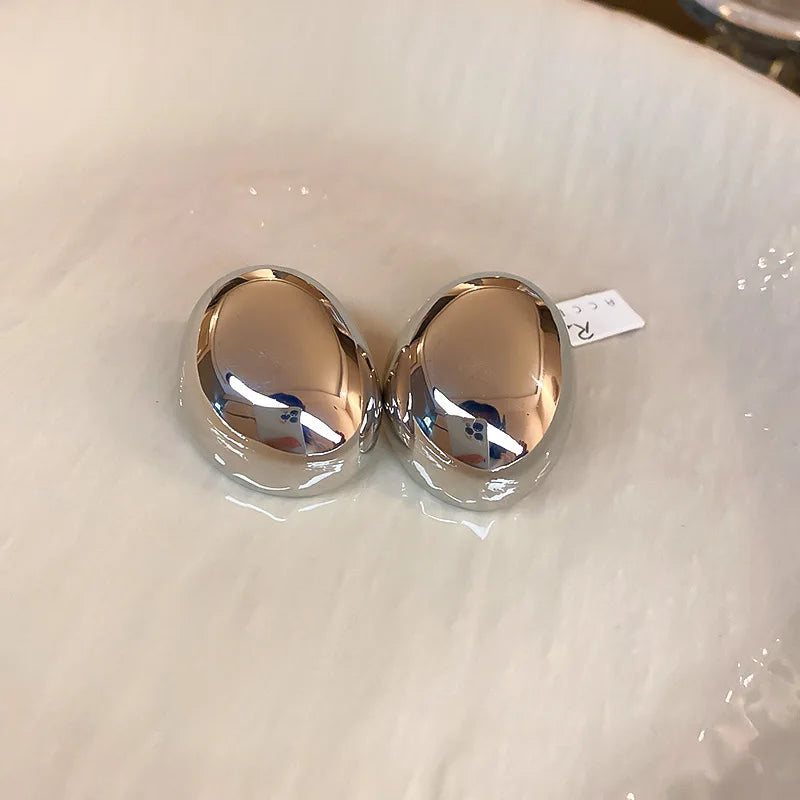 Hollow Oval Bean Shape Stud Earrings for Women Golden Silver Color Smooth Metal Earrings Simple Geometry Party Trendy Jewelry