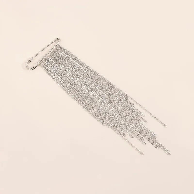 Black Crystal Tassel Brooch Metal Chain Pendant Tassel Brooch for Women Personality Charm Clothes Bag Pins Jewelry Accessories