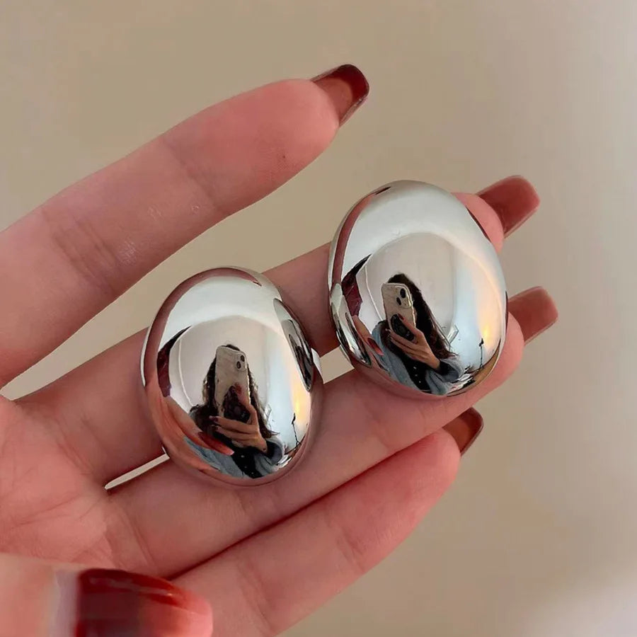 Hollow Oval Bean Shape Stud Earrings for Women Golden Silver Color Smooth Metal Earrings Simple Geometry Party Trendy Jewelry