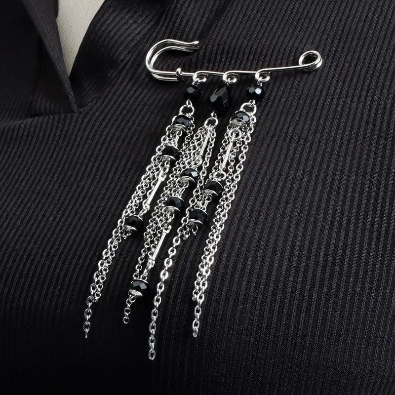 Black Crystal Tassel Brooch Metal Chain Pendant Tassel Brooch for Women Personality Charm Clothes Bag Pins Jewelry Accessories