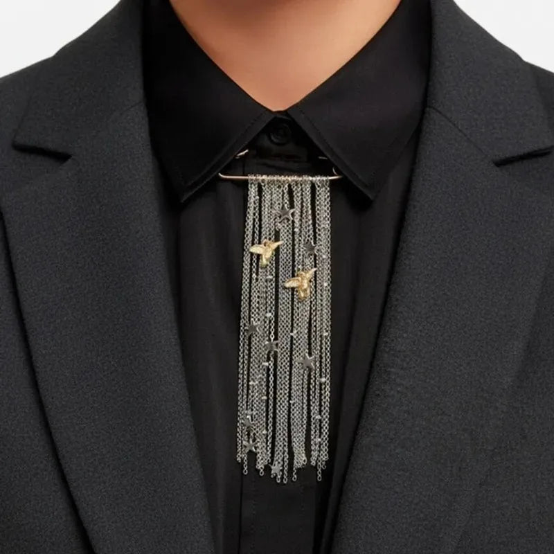 Black Crystal Tassel Brooch Metal Chain Pendant Tassel Brooch for Women Personality Charm Clothes Bag Pins Jewelry Accessories
