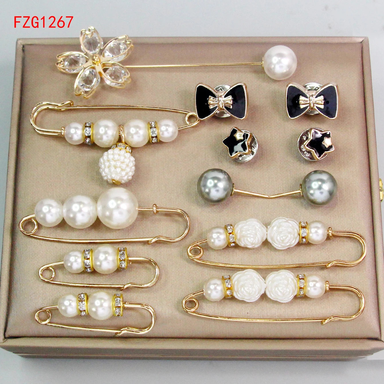 12-piece Set Of Women's Pants To Close The Waist Pin Anti-glare Pearl Buckle Brooch Girls Holiday Jewelry Gifts