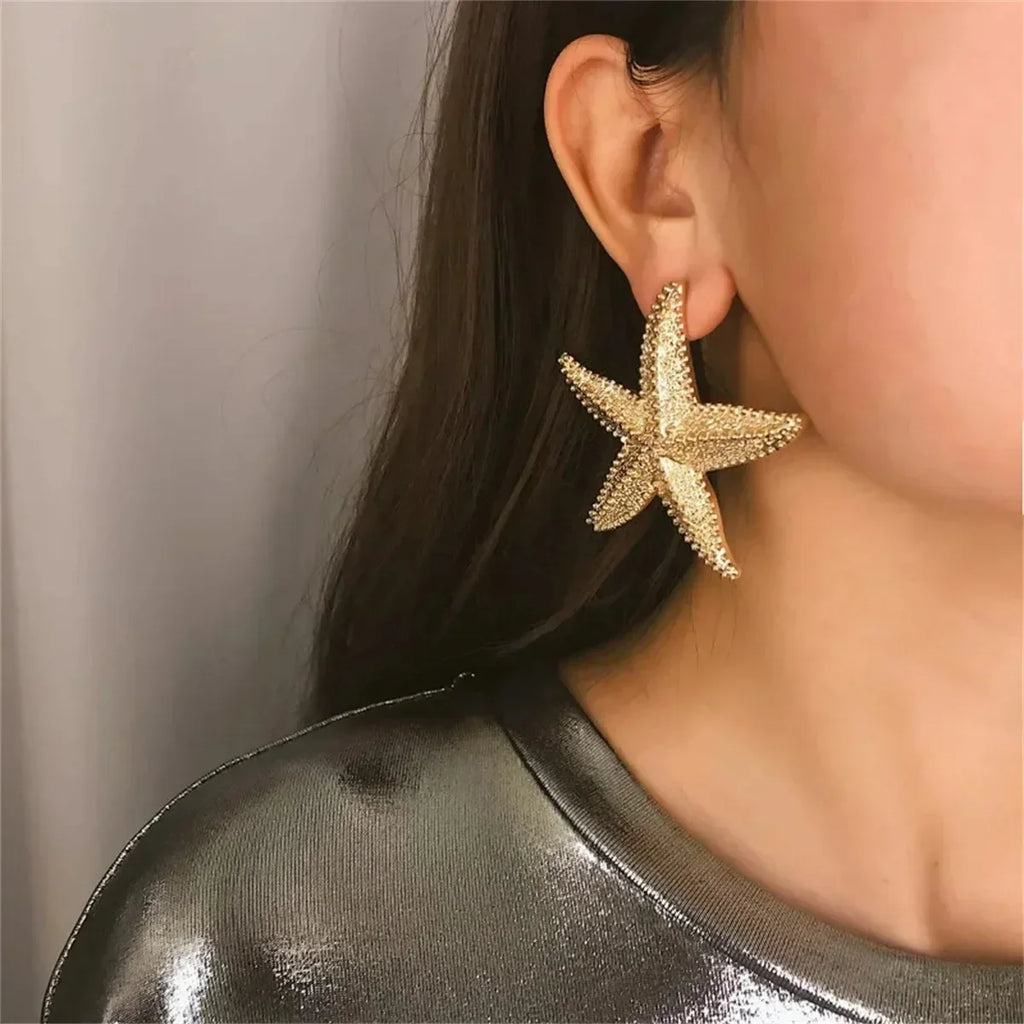 New Gothic Stereo Conch Personality Ancient Silver Stud Earrings for Men Women Hallowmas Punk Jewelry Vacation Accessory Gift