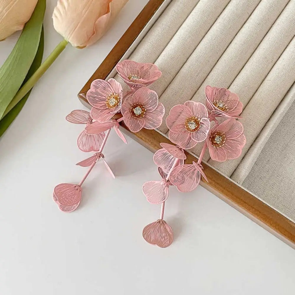 Exaggerated Big Flower Long Tassel Earrings Light Luxury Advanced Sense Women Earrings Metal Temperament Stud Earrings Wedding
