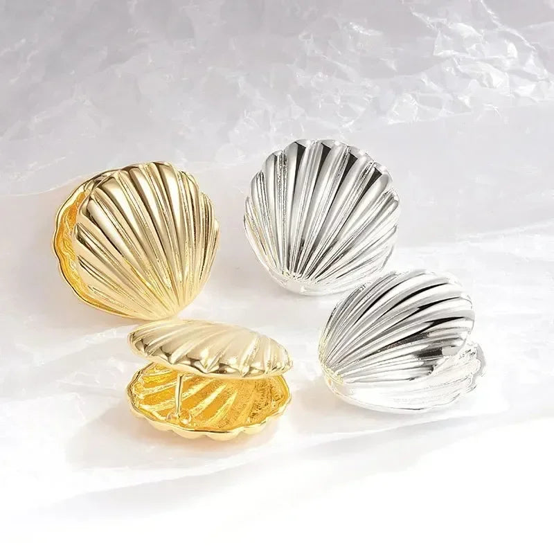 New Gothic Stereo Conch Personality Ancient Silver Stud Earrings for Men Women Hallowmas Punk Jewelry Vacation Accessory Gift